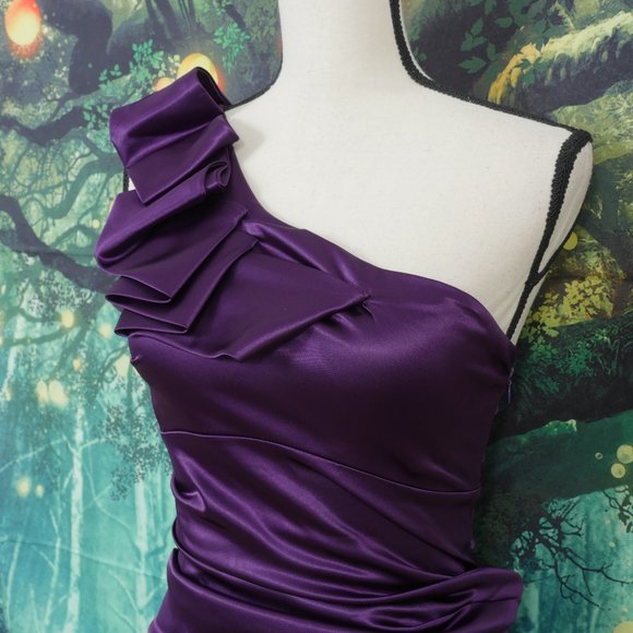 B. Smart Purple One Shoulder Satin Size 5/6 Dress - Picture 3 of 11